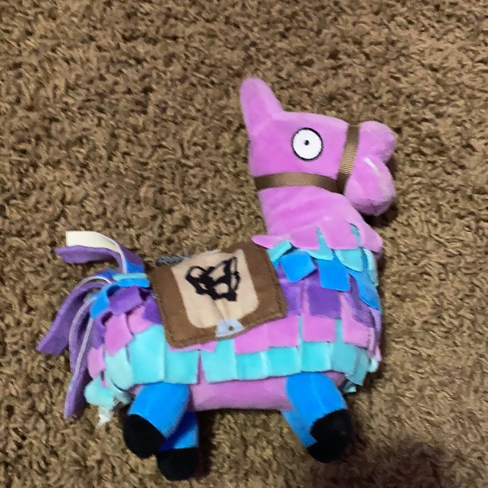 Fortnite loot llama